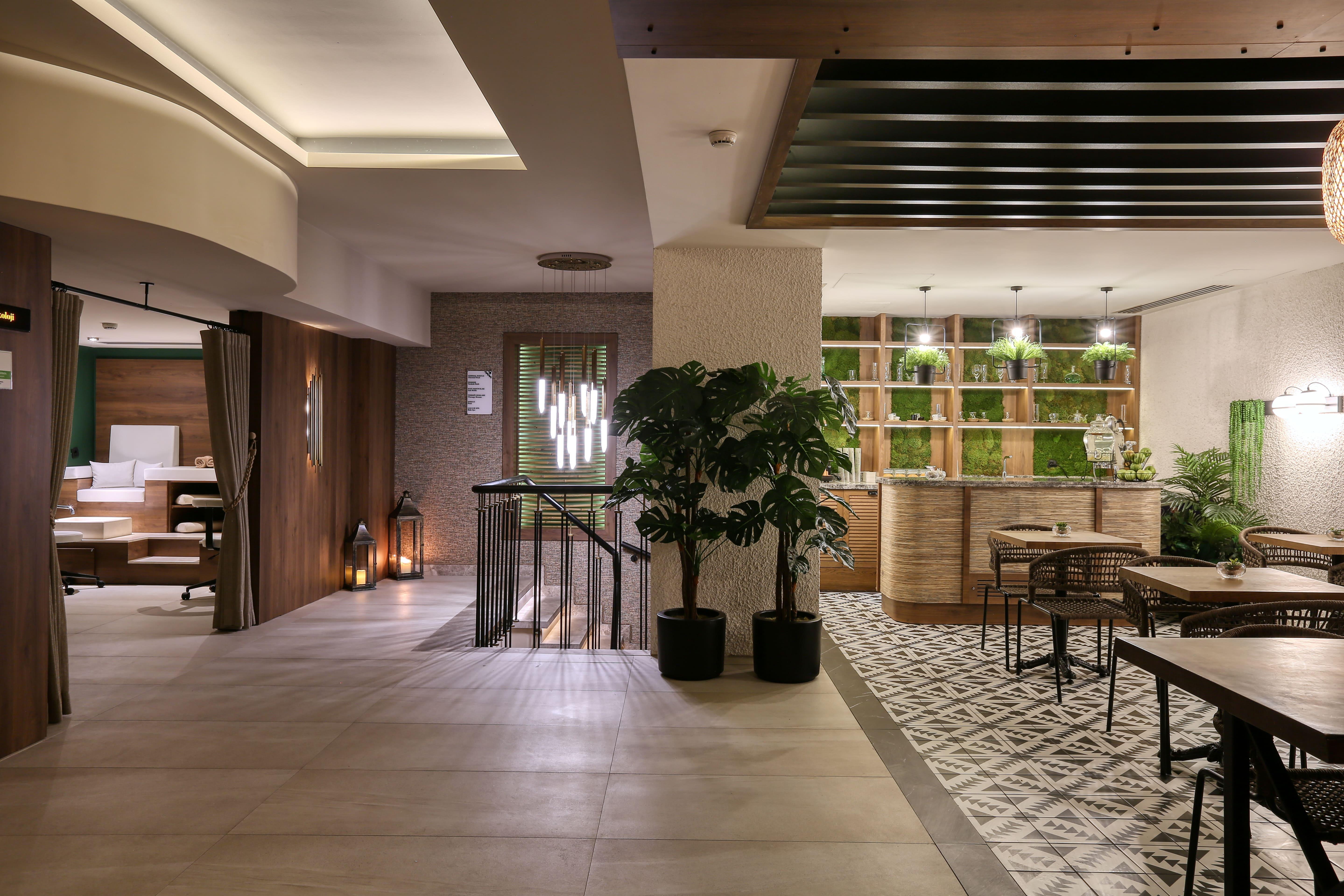 Almira Hotel Thermal Spa & Convention Center Bursa Kültér fotó The lobby of the hotel